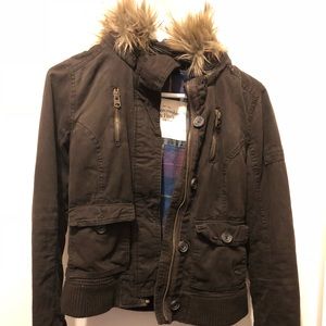 Abercrombie and Fitch women’s puffer jacket